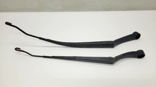 Hyundai i30 - Wischerarme vorne links rechts 42001123 (01)