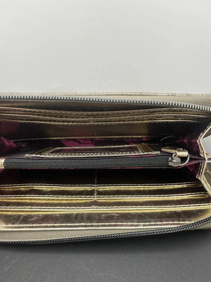 Betsey Johnson Repujado Calavera Cremallera Alrededor Cartera Marrón Bronceado Halloween Gótico Foto 4 de 4