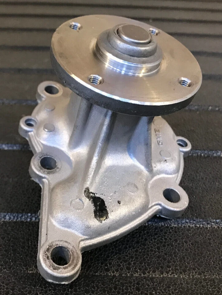 Bomba de agua GMB - 2800502 / 1501110 - Se adapta a Nissan / Datsun 1200 / B210 y 210 Foto 3 de 4