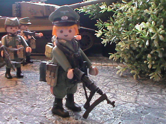 PLAYMOBIL CUSTOM SOLDAT Hongrois (Hongrie-1943) Ref-0001 EUR 34,71
