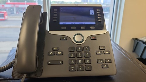 LOT OF 3 CISCO CP-8811 VOIP Business Office IP Phone w/ Stand / No Pwr Adapter - Picture 3 of 5