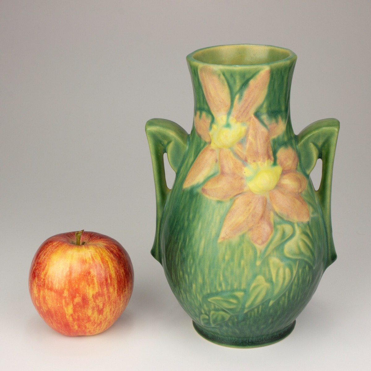 Roseville Pottery Clematis Vase, Shape 108-8, Forest Green | eBay