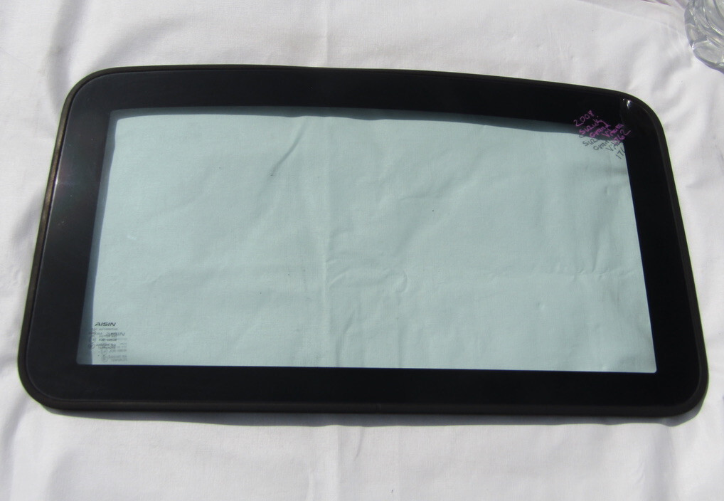 2006-2013 Suzuki Grand Vitara Sunroof Glass Factory OEM 78711