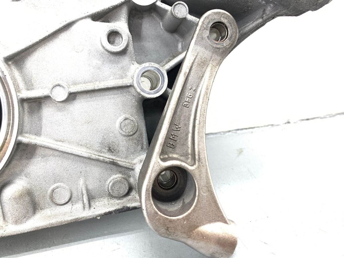 2017-2022 BMW M760I 6.6L V12 N74 LOWER TIMING CHAIN COVER 2017-2022 BMW M760I 6.6L V12 N74 LOWER TIMING CHAIN COVER