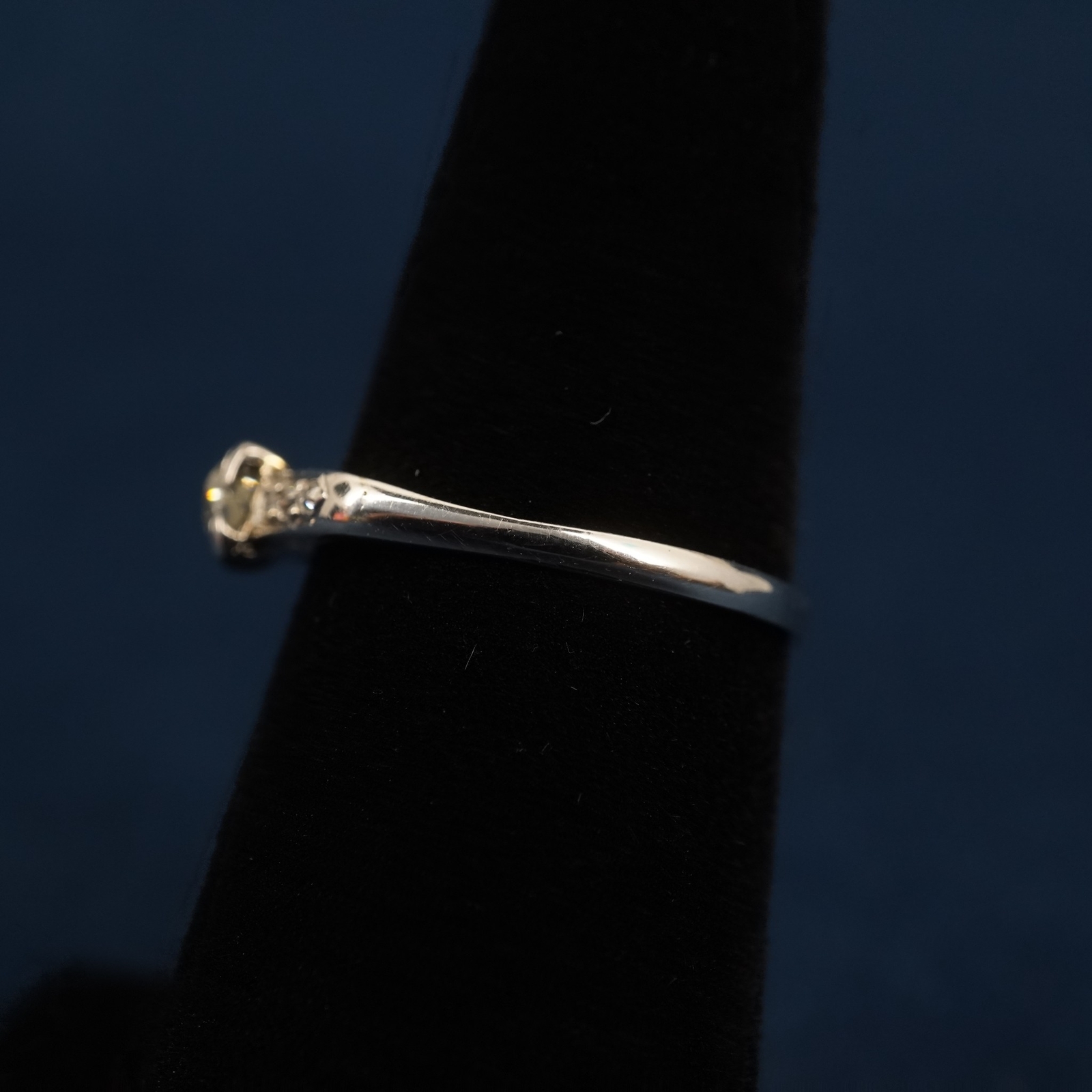 Pretty Solid 14k White Gold European Cut Diamond Engagement Ring - Free ...