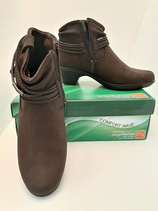8.5 wide womens boots