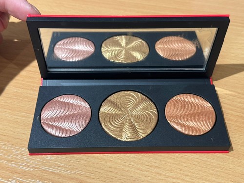 MAC Step Bright Up Extra Dimension Skinfinish Palette*Medium/Deep - Picture 3 of 5