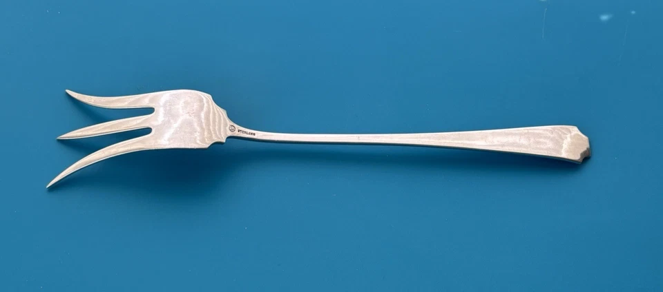 Garfo de servir alface grande prata esterlina Durgin FAIRFAX com monograma - Imagem 4 de 4