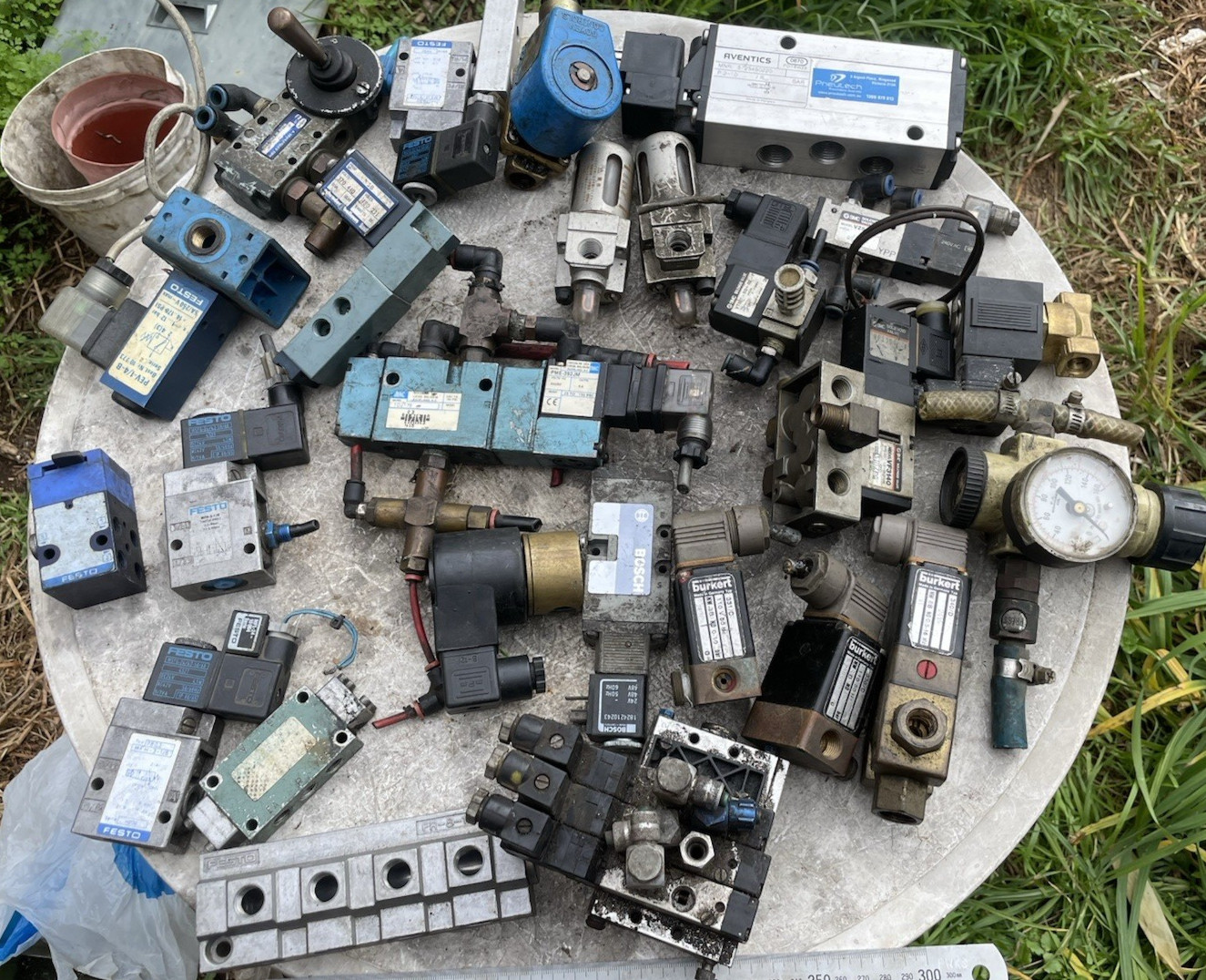Qty various manifold Solenoid part: FESTO Bosch MAC SMC Aventics Norgren Burkert