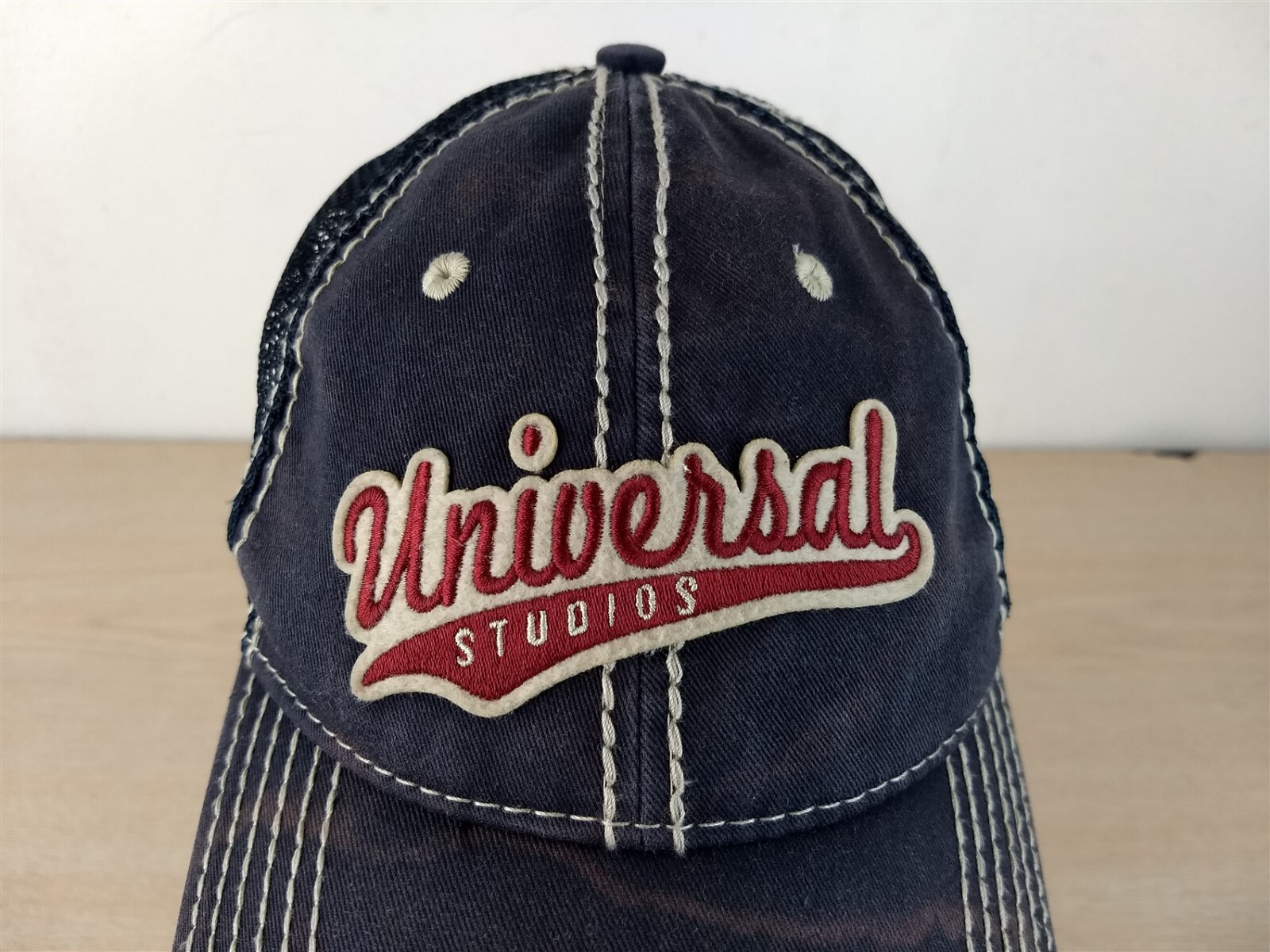 UNIVERSAL STUDIOS ADJUSTABLE SNAPBACK TRUCKER/MES… - image 7
