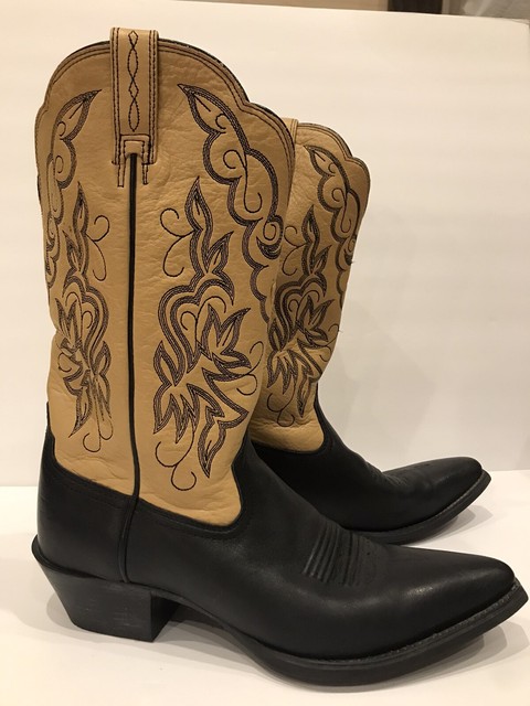 ariat pointed toe boot