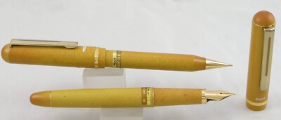 Pilot Woody Light Wood-Look Fountain Pen & Pencil Set - 1970's - New-Old-Stock