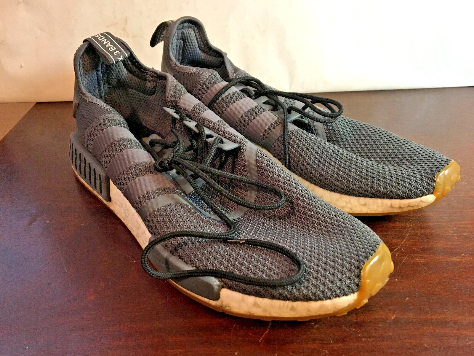 Sneakers da uomo Adidas taglia 12 LVL 029002 grigio scuro buone condizioni