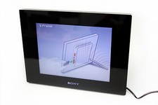 Sony DPF-D820 8" Digital Picture Frame