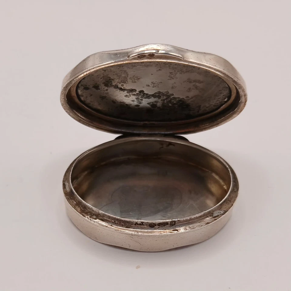 Vintage Guilloché Enamel Pill Box - Image 3 of 3