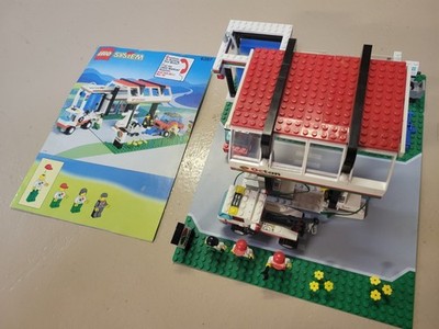 LEGO System Gas N' Wash Express Gas Station (6397) with Instruction Booklet