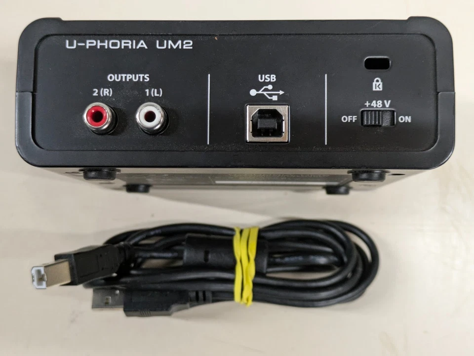 Behringer U-PHORIA UM2 Single Channel Audio Interface Black With Cord - Image 4 of 4