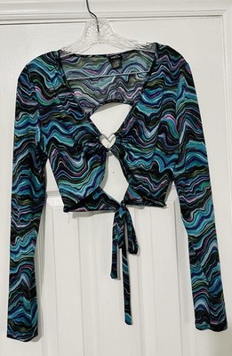 Vintage Rue 21 Long Sleeve Crop Top Blouse L Tie Back Geometric Flower Y2K Heart
