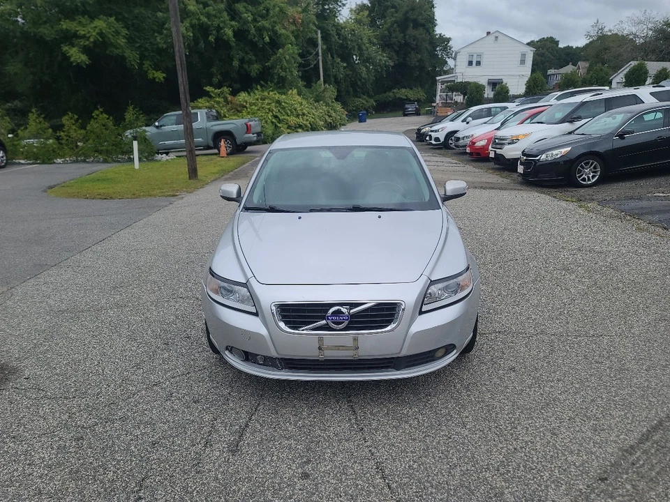 2011 Volvo S40 4dr Sdn - Image 2 of 4