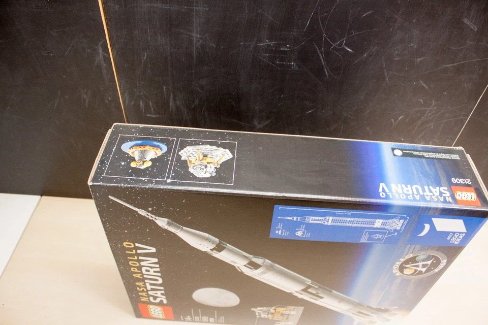 LEGO Ideas NASA Apollo Saturn V (21309) New Sealed Box - Image 3 of 4