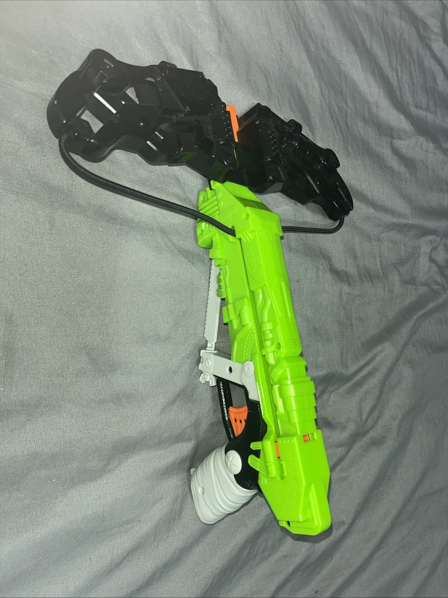 NERF Zombie Strike Wrathbolt Crossbow Toy Hasbro Blaster & One
