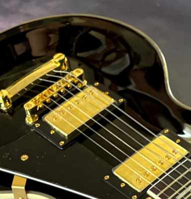 2003  Custom Black Beauty Electric guitar Rosewood Fingerboard 22 Frets