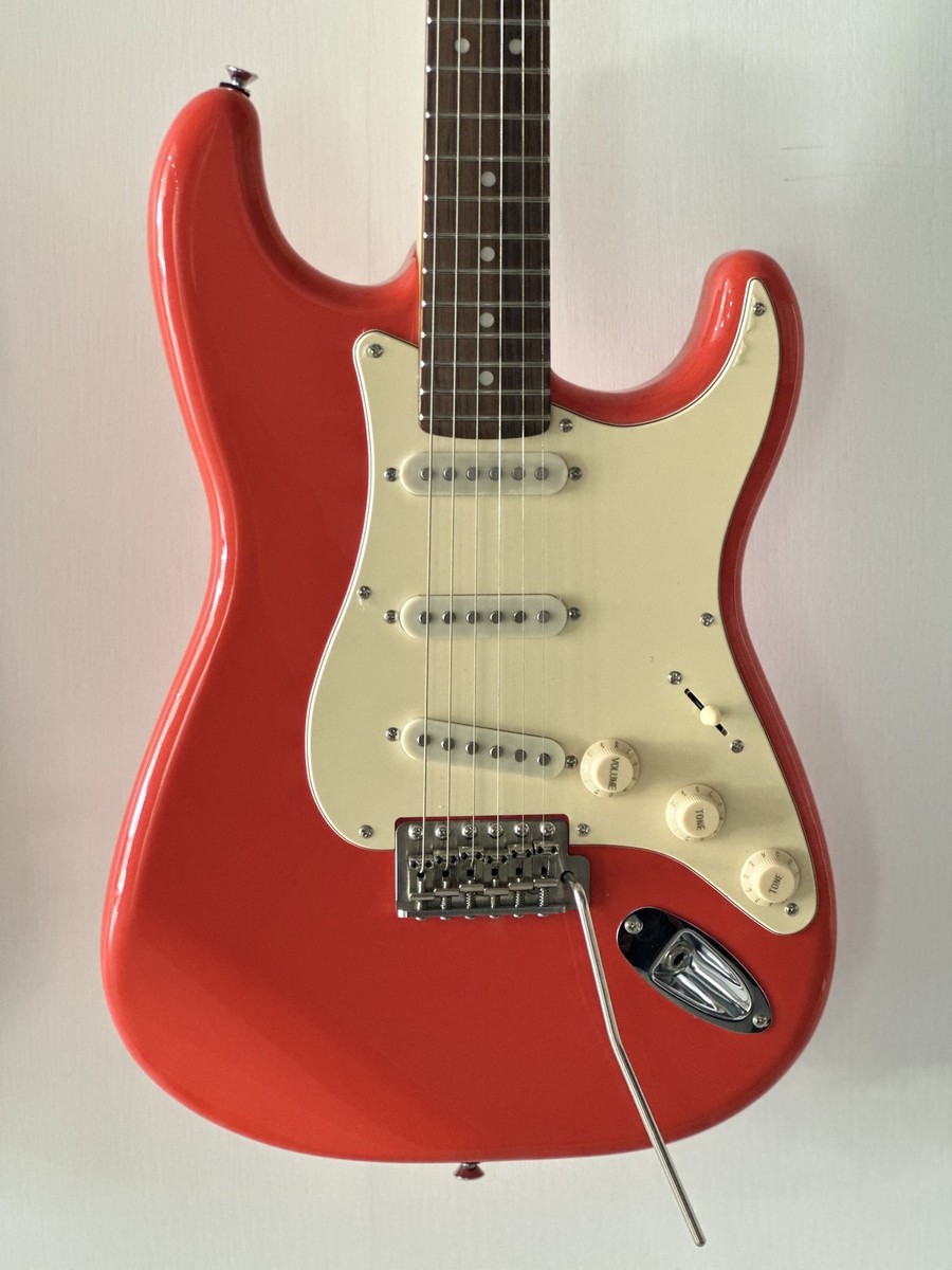 Donner DST-600 Professional Electric Guitar Tremolo Bridge SSS