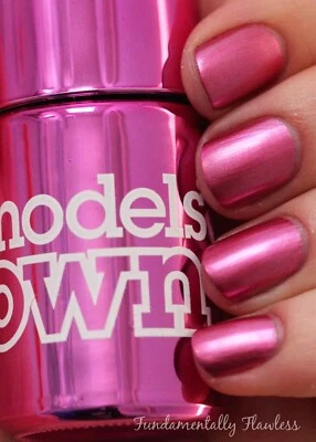 MODELS OWN ModelsOwn Chrom Kirsche Nagellack Politurfarbe NP235 Profi Made in UK