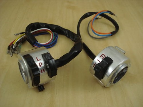 Pair Of Handlebar Switches For Honda Cub, Passport, C50, C65, C70, C90 – AM Supercub