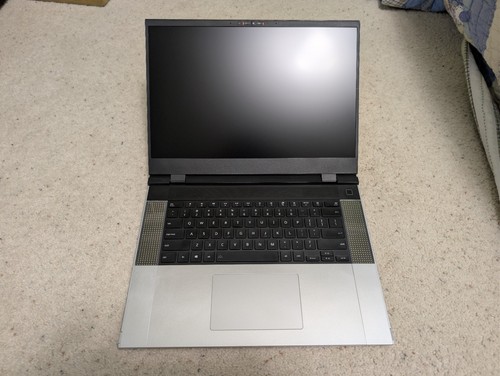 Framework Laptop 16  AMD Ryzen 7 7840HS RX 7700S DGPU 64 GB DDR5 RAM 512 GB SSD