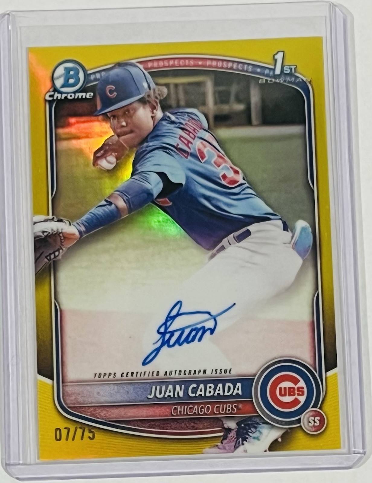 2025 Bowman Chrome Juan Cabada 1st Yellow Refractor Auto /75 Chicago Cubs