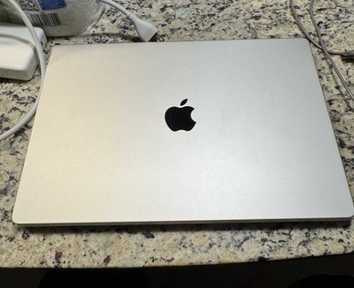 Apple MacBook Pro 16'' (1TB SSD, M1 Max, 32GB Ram, 32 core GPU ) Laptop - Silver