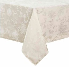 Autumn Vine 60-Inch x 104-Inch Oblong Tablecloth in Ivory Damask