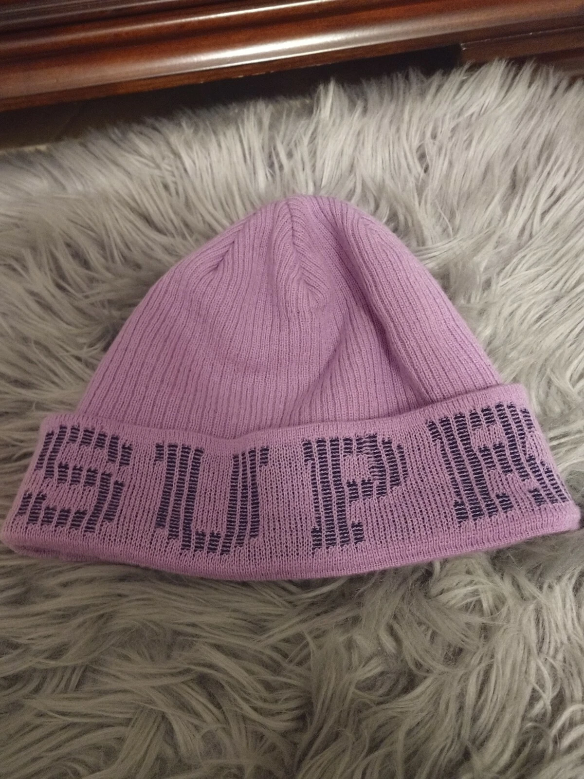 Bonnet Supreme unisexe taille unique pré propriétaire excellent foyer sans fumée