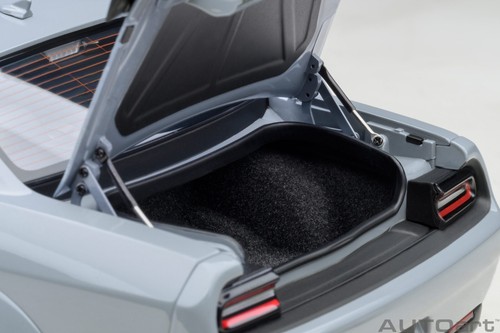 1/18 AUTOart Dodge Challenger R/T Scat Pack Shaker Widebody 2022 (Smoke Show) - Imagen 14 de 17