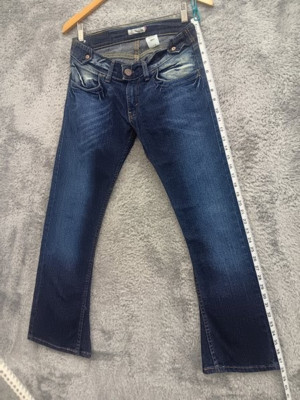 Levis 504 Slouch Jeans Womens  Juniors Blue Denim  ***SIZE 7 SHORT****