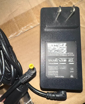 DeWALT DWST1-81078-QW Radio Portable Digital Netzteil-Ladegerät