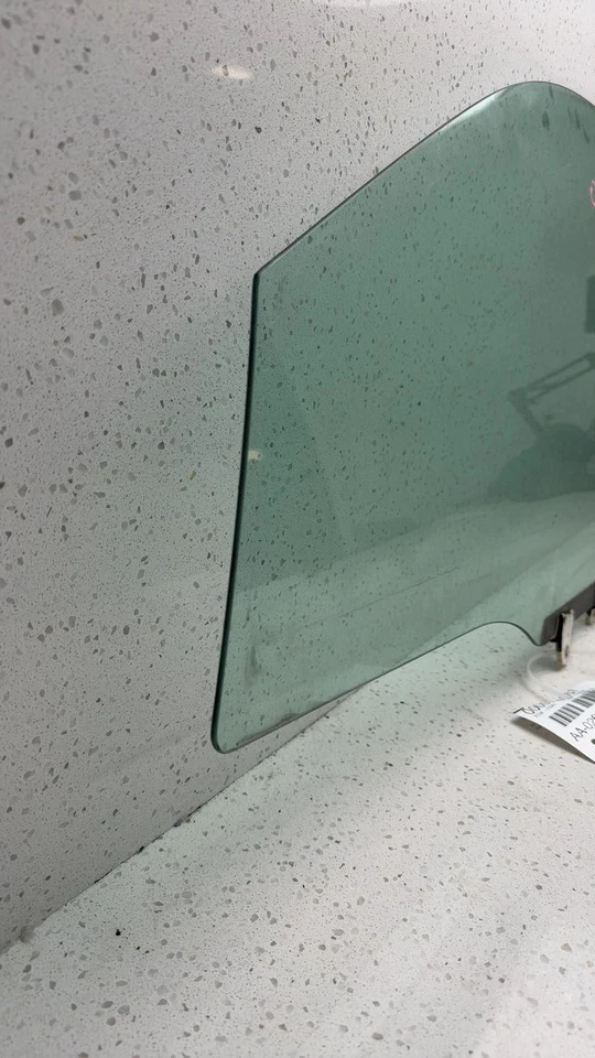 2001 2002 2003 Acura ACURA CL Left Front Door Glass/window - Image 4 of 4