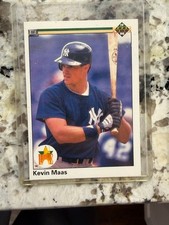 1990 UPPER DECK MLB BASEBALL ROOKIE CARD NEW YORK YANKEES KEVIN MAAS #70. rookie card picture