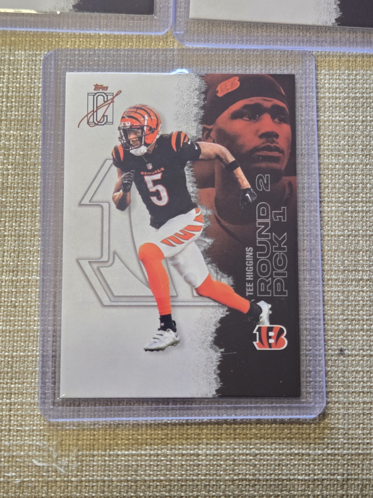2020 Panini Mosaic - Rookies Joe Burrow #201 Silver Prizm (RC) view 7