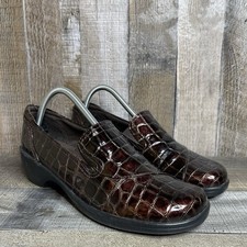 Womens Clarks Bendables Brown Patent Crocodile Print Comfort Loafers Size 9.5
