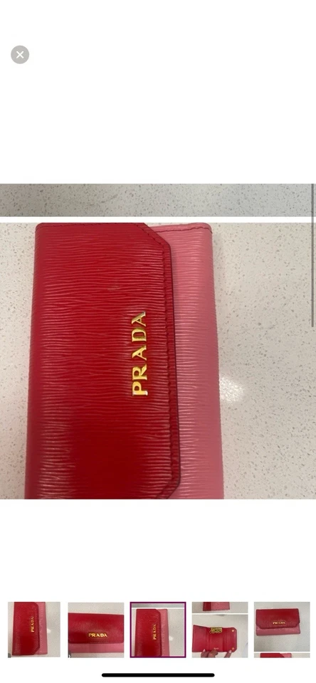 Cartera de cuero PRADA con logotipo pequeña rosa Saffiano compacta estuche para llaves ganchos soporte arco Foto 3 de 4