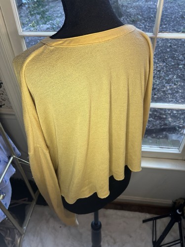Women's Urban Outfitters Emmy Mustard Yellow Cropped Henley L - Picture 6 of 8