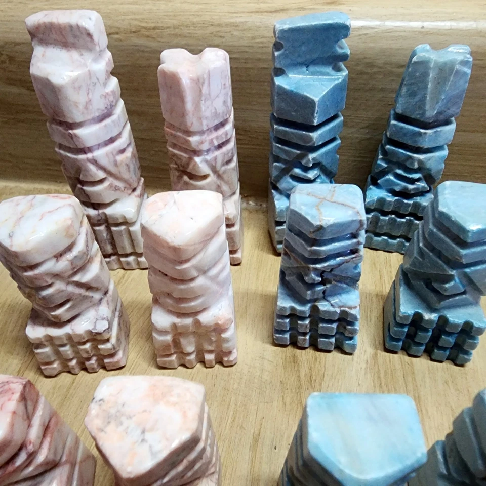 32 Hand Carved Mexican Marble Onyx Aztec Blue & Rose Pink Chess Pieces MCM READ - Image 4 of 4