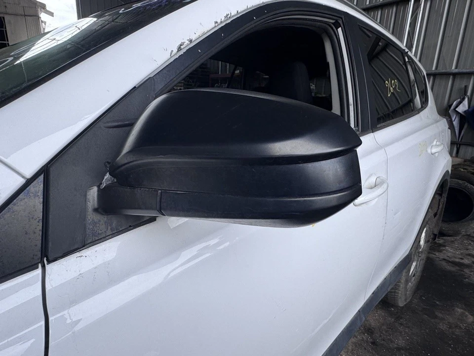 Отделочная панель передней двери RAV 4 2016 632134 - Изображение 4 из 4