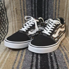 VANS PRIDE LOVE WINS Men's Old Skool Black Sneakers Size 11
