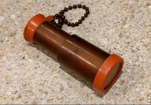 Vintage PEEP SHOW TELESCOPE VIEWER Keychain NUDE Adult Novelty Risque Bakelite