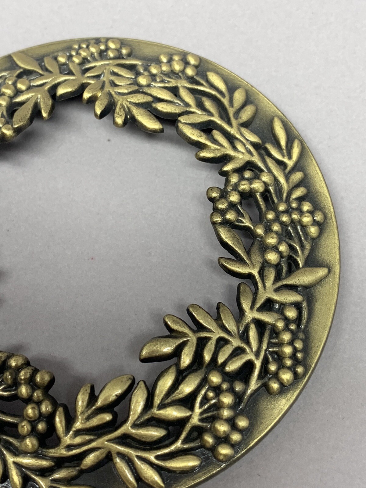 Yankee Candle Topper Holly Berries Gold Holiday Xmas Elegant Gold Fancy