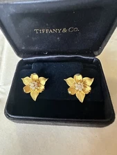 Tiffany & Co. 18k Yellow Gold Diamond Trillium Flower Earrings c. 1990's