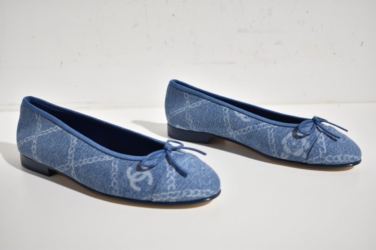 Chanel 23A Printed Denim Blue White CC Logo Bow Tie Ballet Chanel 23A Printed Denim Blue White CC Logo Bow Tie Ballet
